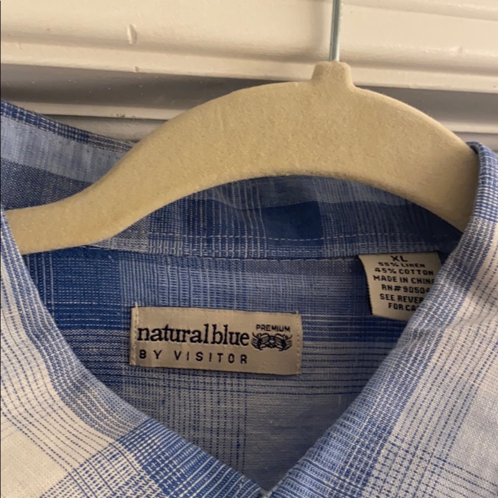 Linen button up - Picture 2 of 3